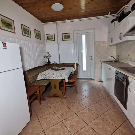 Apartment Pri Noni 